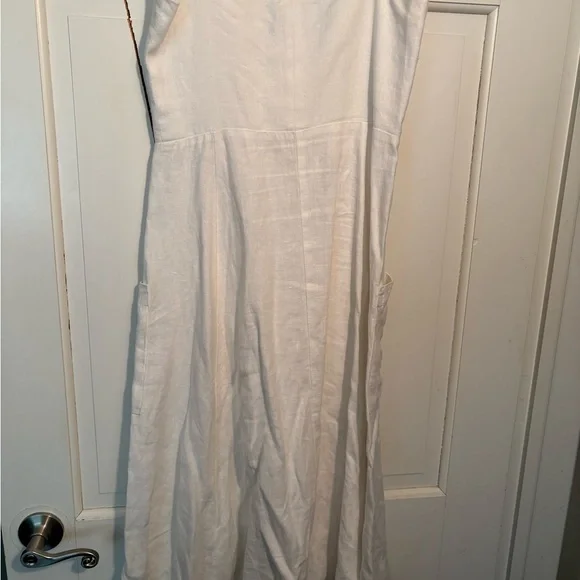 Reformation White ‘Canon’ Dress ASO Meghan Markle - Picture 9 of 15